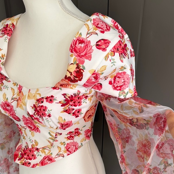 NWOT ASOS Luxe Floral Puff Sleeve Top Size 4 - Picture 3 of 11